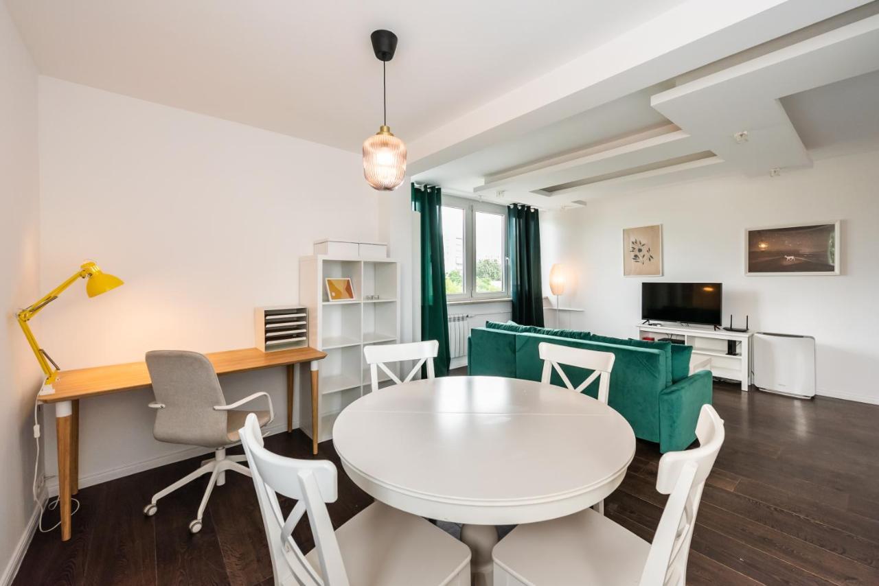 Saska Kepa Green Apartment Varşovia Exterior foto