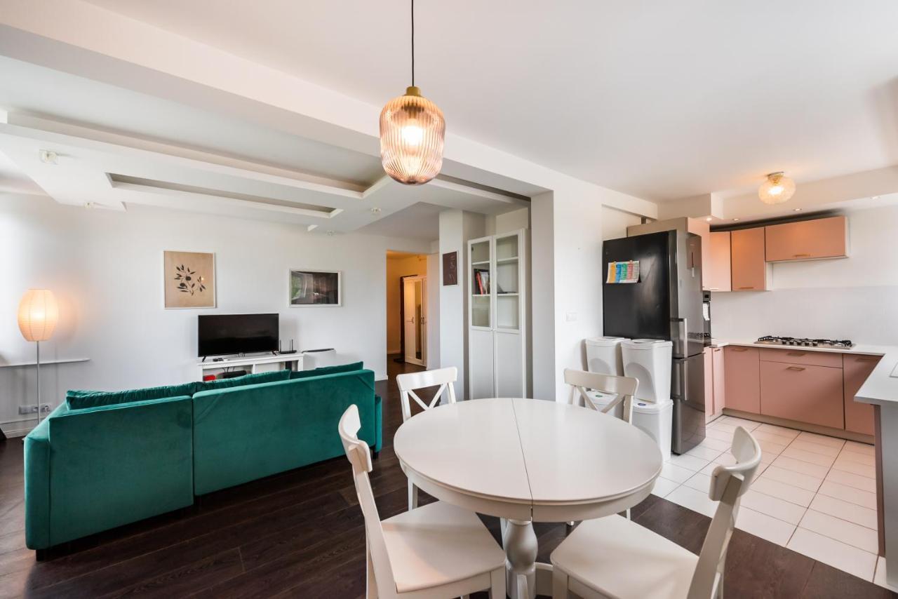 Saska Kepa Green Apartment Varşovia Exterior foto