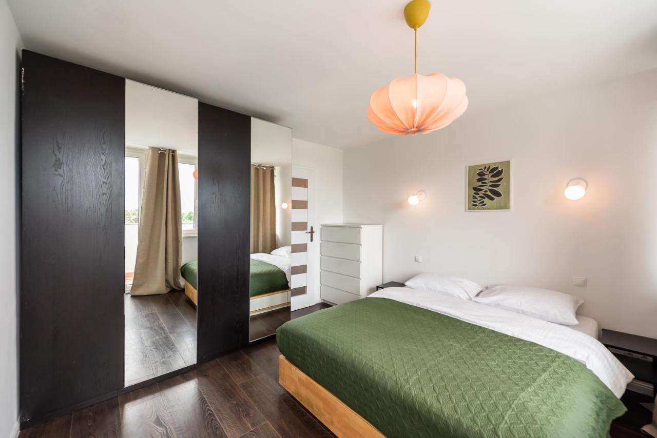 Saska Kepa Green Apartment Varşovia Exterior foto