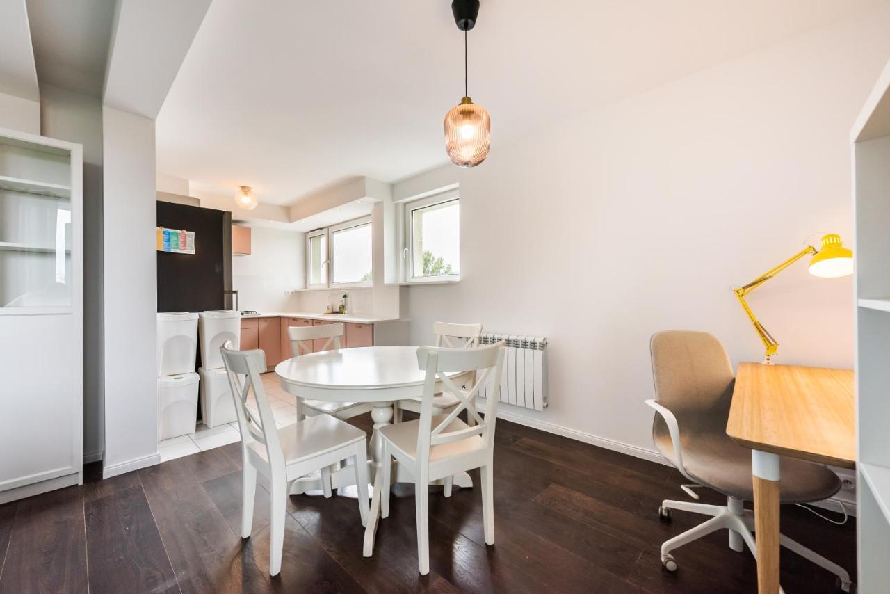 Saska Kepa Green Apartment Varşovia Exterior foto