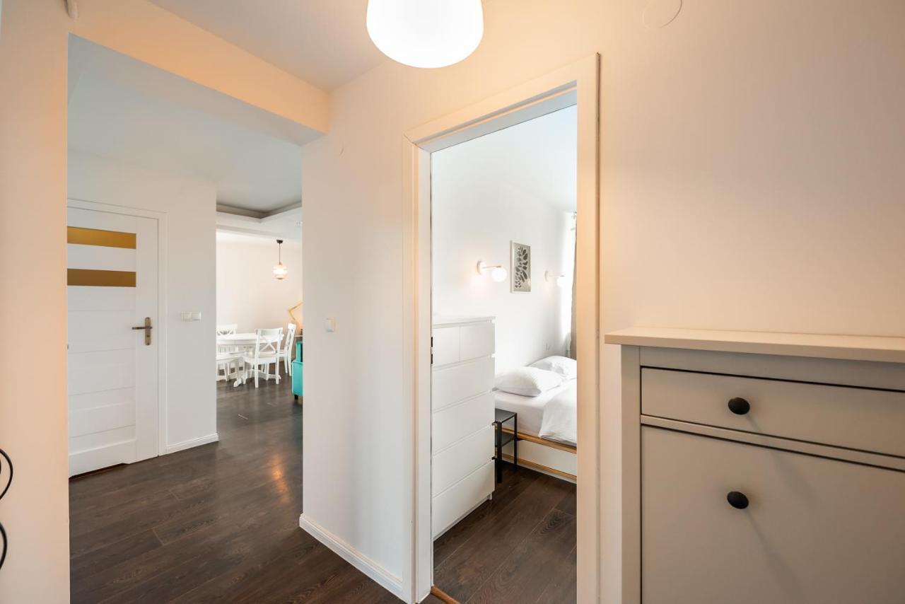 Saska Kepa Green Apartment Varşovia Exterior foto