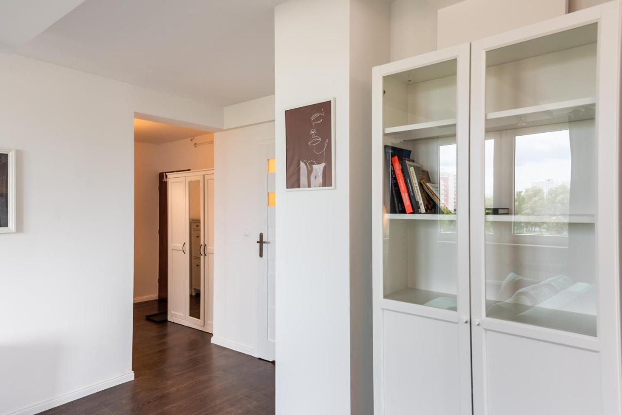 Saska Kepa Green Apartment Varşovia Exterior foto
